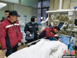 新医大一附院顺利完成新疆首例民间航空应急医疗救援任务